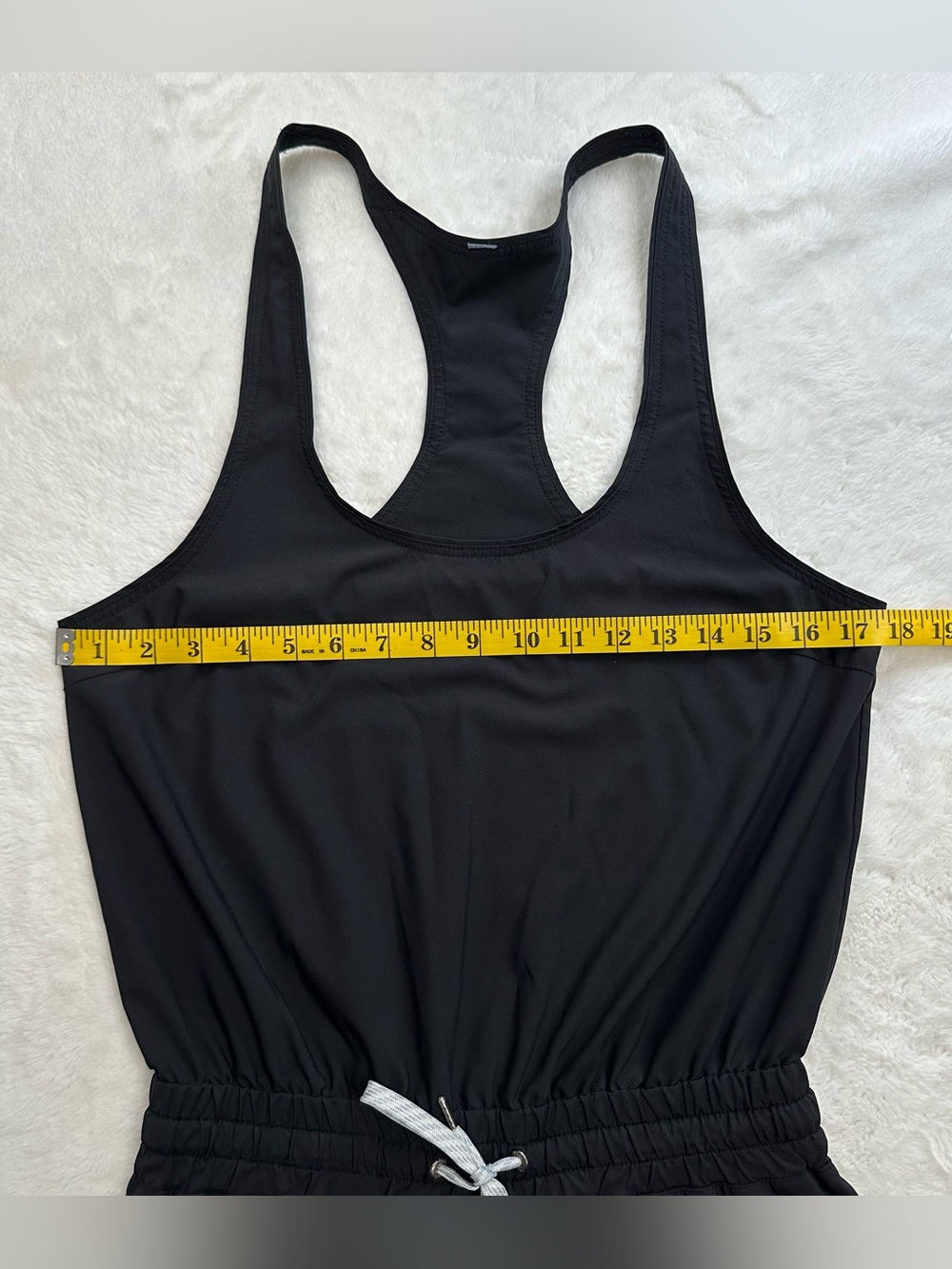 Vuori Clementine Romper Black Size Small Great Condition - Picture 8 of 12